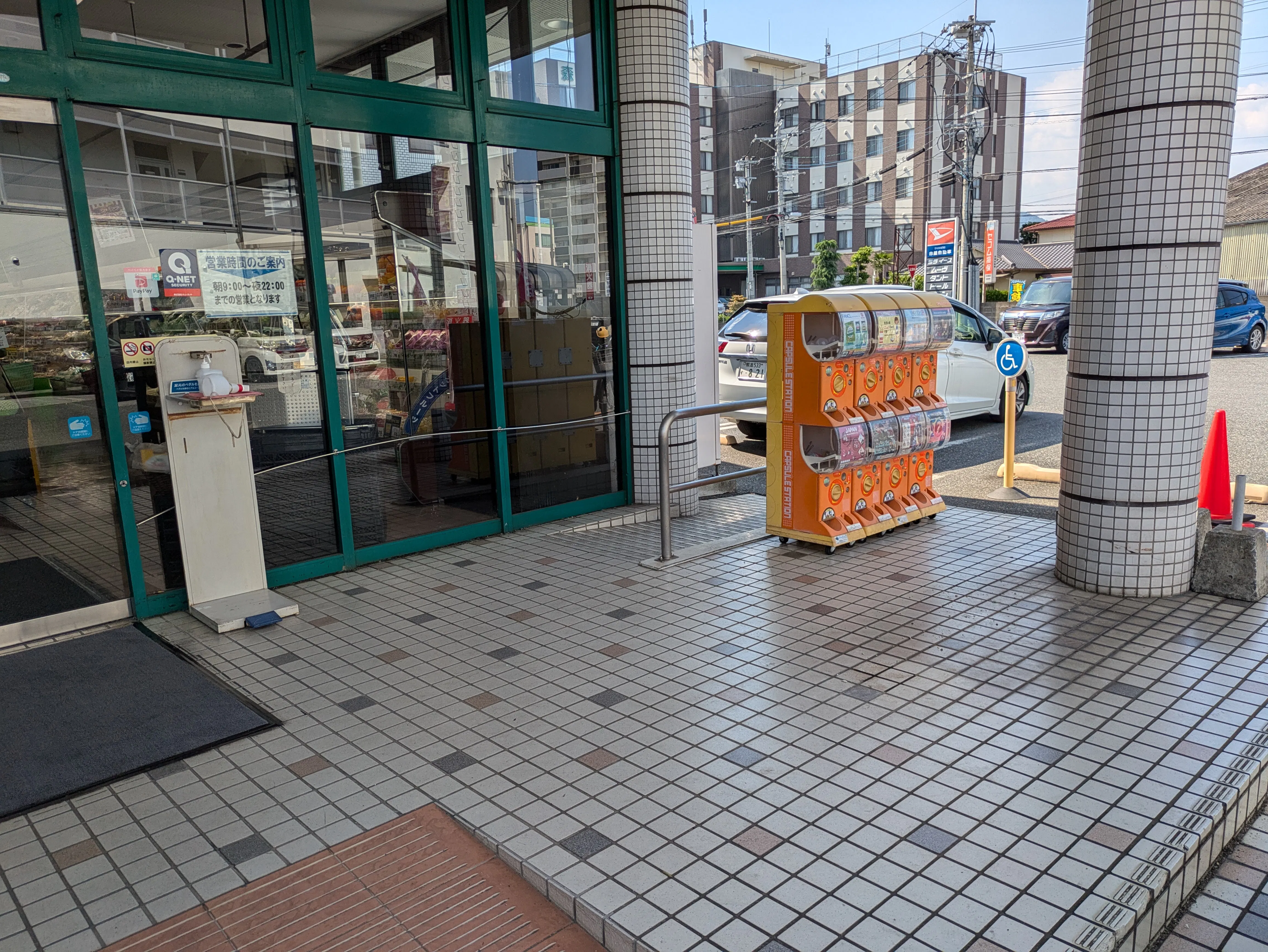 【ゆめマート近見】店頭軒下 ポップアップストア(物販、食物販)やプロモーション用途に最適なスーパーの屋外催事イベントスペース