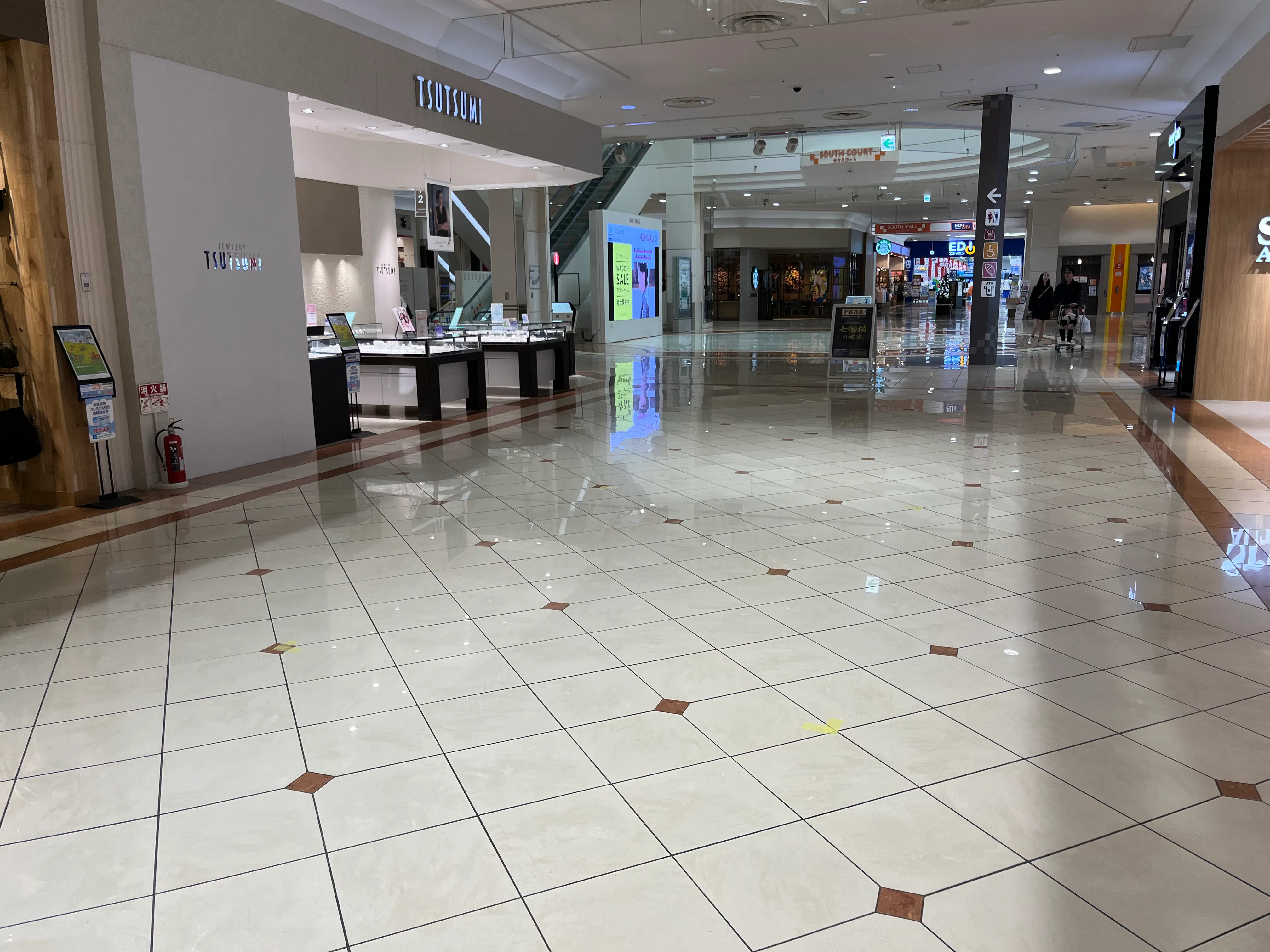 【イオンモール新居浜】『1F 催事スペースＣ』ｰメイン催事場「サウスコート」に近くのPRに最適なスペース！スポーツ大型店舗の前の催事場で、通行量の多いです