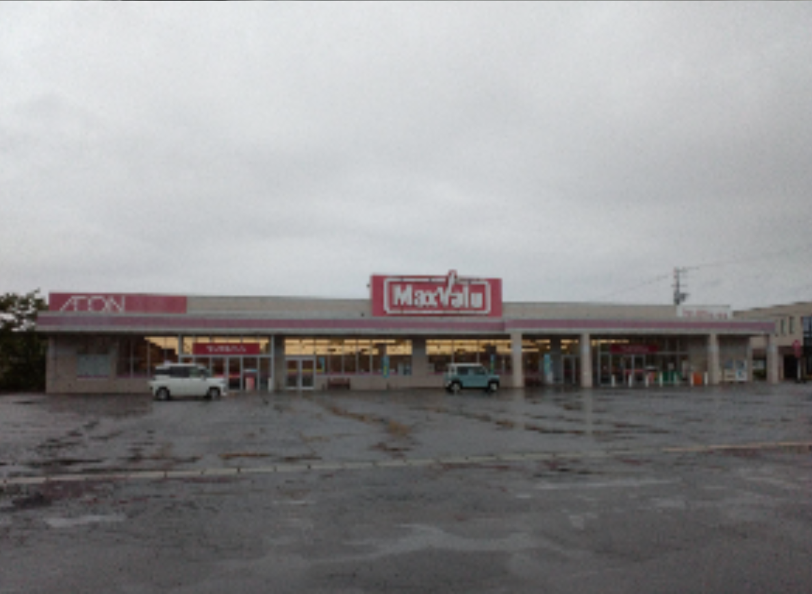 【マックスバリュ寒河江西店】くつろぎスペース前の一部（店内ギャザリングスペース前の一部） 販促プロモーションや物販に最適なスーパー店内催事イベントスペース