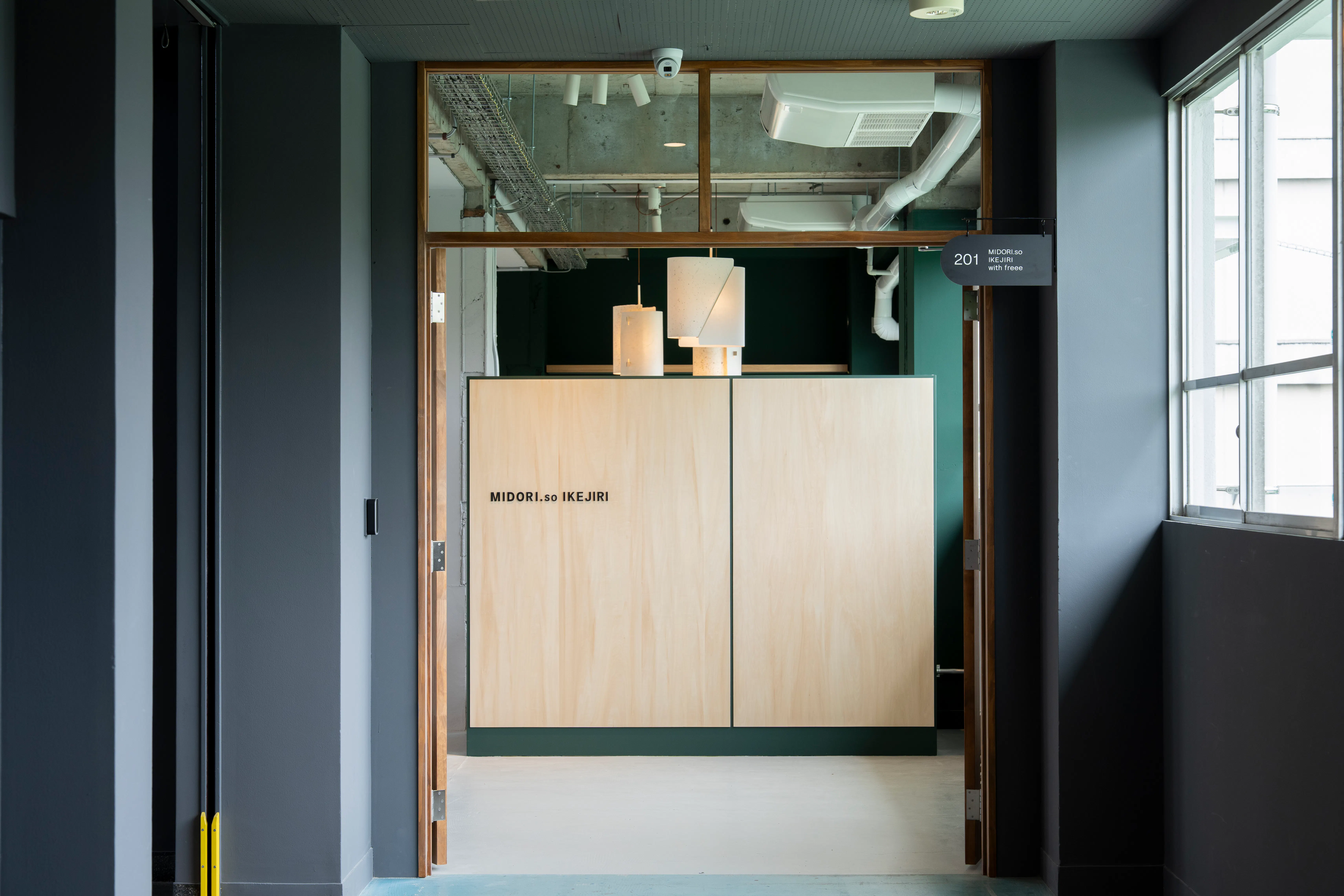 【池尻大橋駅10分】撮影、ワークショップ、トークイベント、交流会などに最適なキッチン付き三宿のオルタナティブスペース