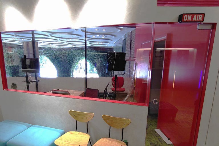 【渋谷モディ】2階 カレンダリウムD05【物販・PR・展示会】屋外からの視認性抜群、大型モニター完備の画像9