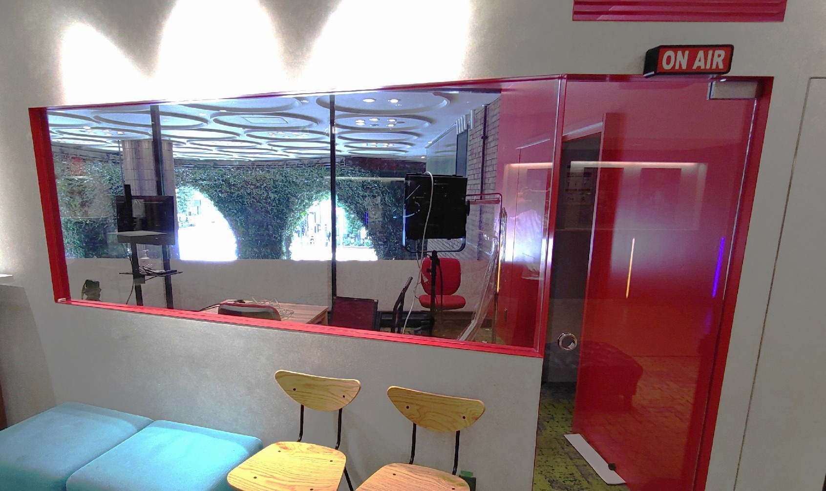 【渋谷モディ】2階 カレンダリウムD05【物販・PR・展示会】屋外からの視認性抜群、大型モニター完備