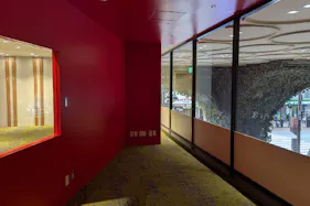 【渋谷モディ】2階 カレンダリウムD05【物販・PR・展示会】屋外からの視認性抜群、大型モニター完備