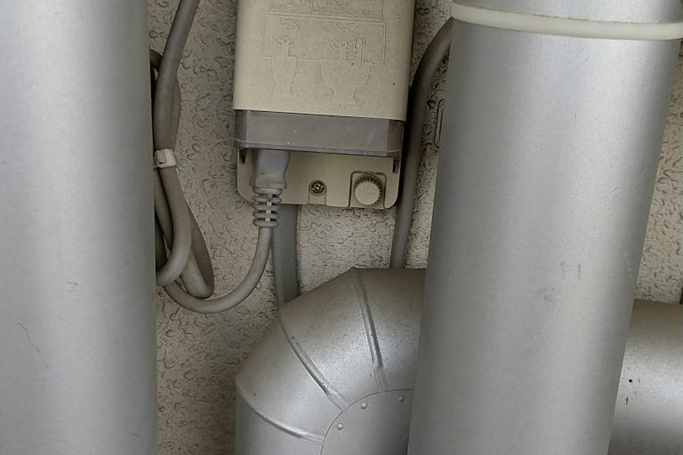 【ミスターマックス 伊勢崎店】風除室外キッチンカースペース(小型) キッチンカーに最適な総合ディスカウントストアの催事イベントスペースの画像6