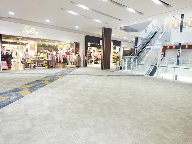 【イオンモール大和郡山】2階スプレイプレミアム前の画像