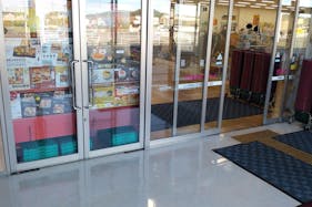 【ゆめマート 川棚】風除室 物販・販促プロモーションにおすすめな催事イベントスペース