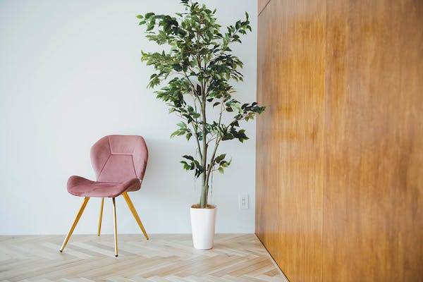 【外苑前駅8分】ロケや撮影に最適な自然光の入る白壁が特徴的な都心のスタジオスペース