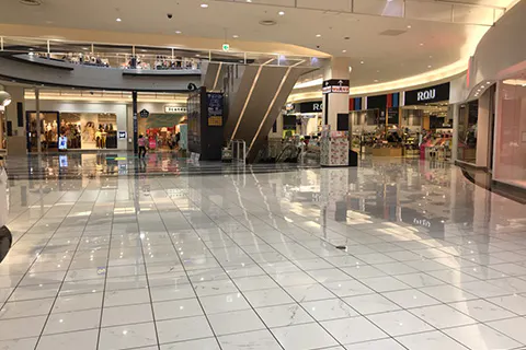 【イオンモール盛岡】1F 西共用通路