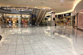 【イオンモール盛岡】1F 西共用通路