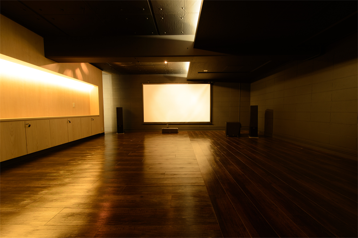【祐天寺駅7分】展示会場やワークショップに最適な黒が基調のシックな防音室かつ充実の音響設備のあるイベントスペースの画像7