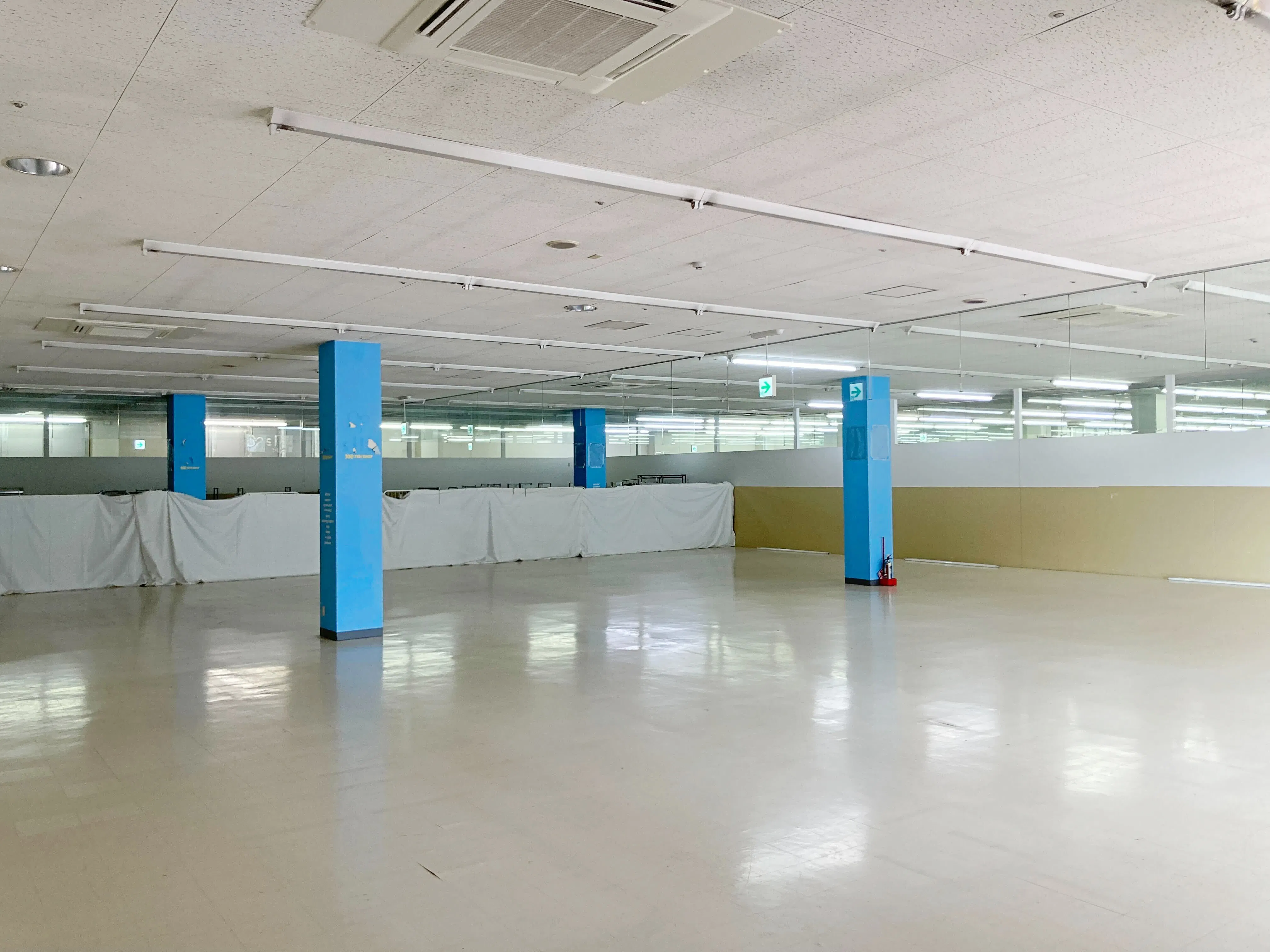 【イオンタウン美濃】大型の展示販売会や自治体関連イベントに最適な店舗区画型の大型イベントスペース
