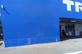 【スーパーセンタートライアル下松店】キッチンカー(調理営業)出店限定/屋外スペース
