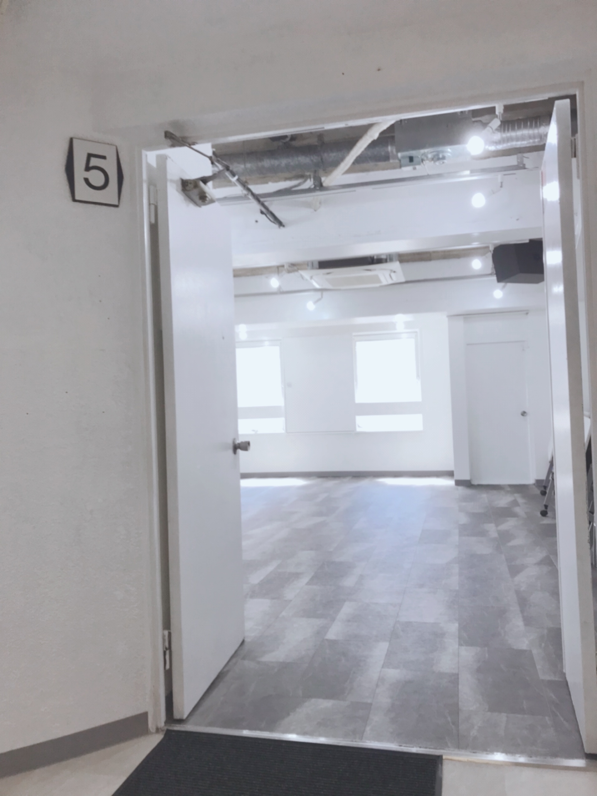 エレベーターエントランス