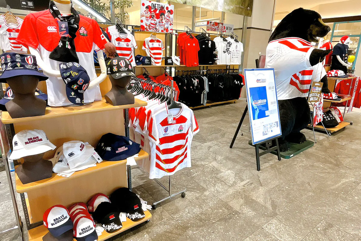 【アミュプラザおおいた】1F 流動の多い1Fインフォメーション入口横。食品・物販催事に最適なポップアップスペース