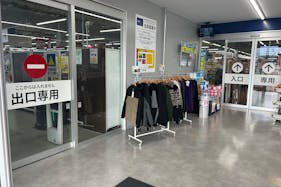 【スーパーセンタートライアル西条店】風除室