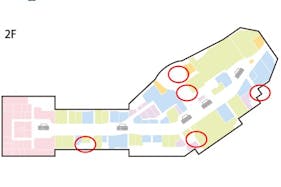 【イオンモール新利府】モール内広告 エレベーター扉
