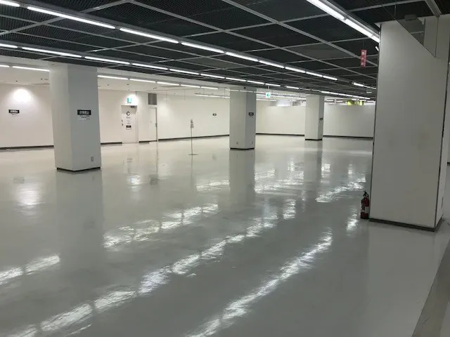 【西友 羽村店】3Fテナント100均・フィットネスフロア区画 プロモーション用途やギャラリー、展示系イベントに最適なスーパー店内催事イベントスペース
