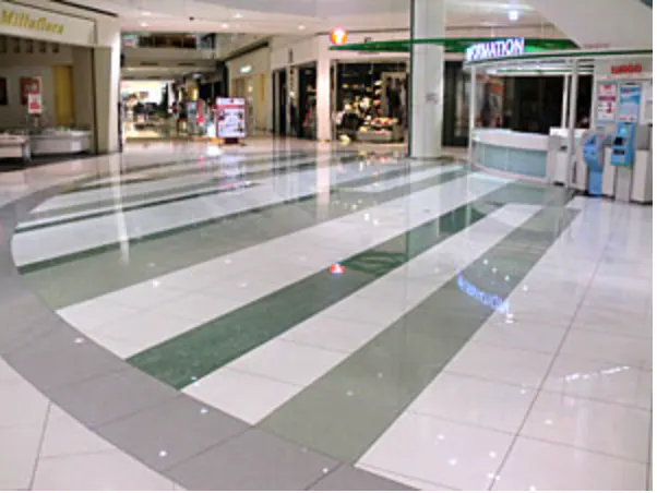 【イオンモール甲府昭和】ほたる広場の画像