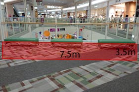 【イオンモール神戸北】2F さつきブリッジ(イング前)※ベンチ有