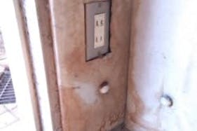 【ミスターマックス 倉賀野店】屋外 キッチンカーに最適な総合ディスカウントストアの催事イベントスペース