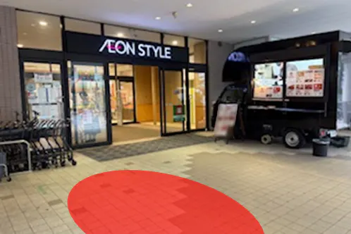 【ゆみ~る鎌取ショッピングセンター】キッチンカーでの出店に最適な施設出入口付近にある半屋外スペース②