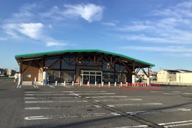 【ダイナム千葉館山店】キッチンカー出店やプロモーションイベントに最適なアミューズメント施設のイベントスペース