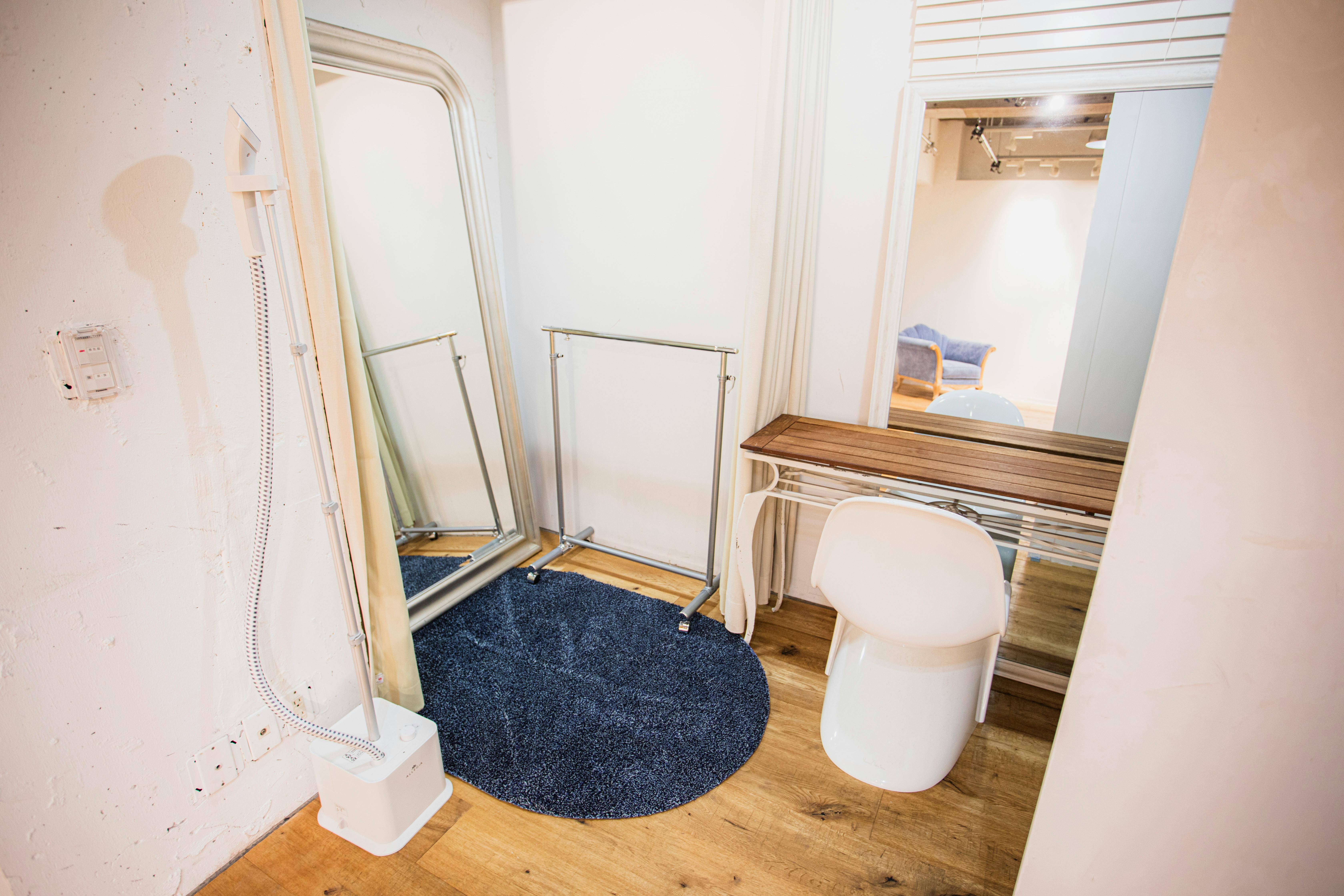 【渋谷駅5分】白壁×フローリングで展示会やポップアップストアに最適なレンタルスタジオ