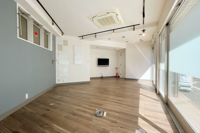 【藤沢駅6分】ポップアップや展示会、物販に最適な路面ガラス張り視認性が高い東横インの目の前のスペースの画像5