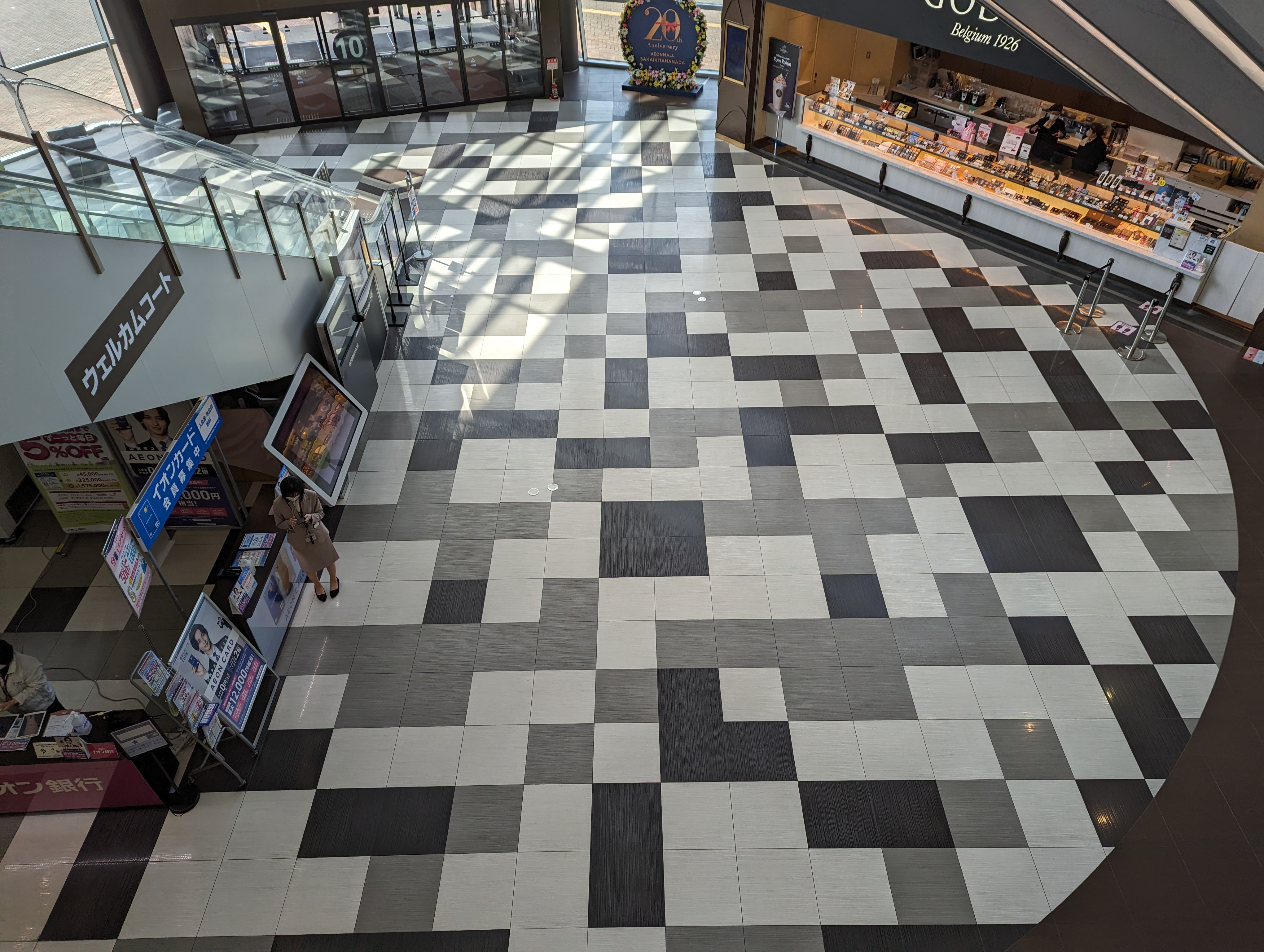 【イオンモール堺北花田】ウェルカムコート