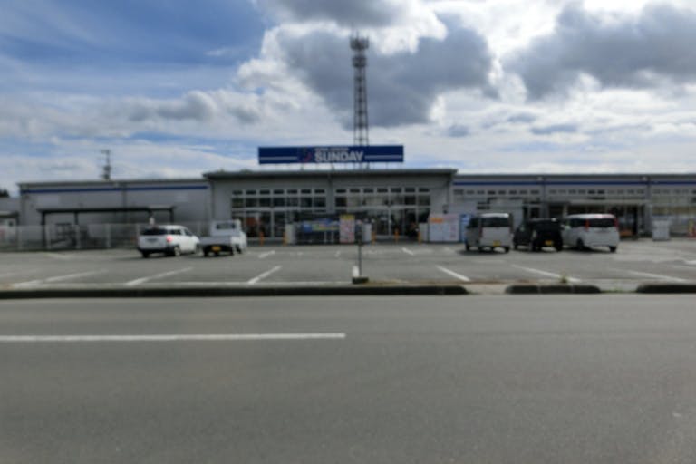 【サンデー長井店】屋外駐車場 キッチンカーの出店に最適なホームセンター内駐車場の屋外イベントスペースの画像6