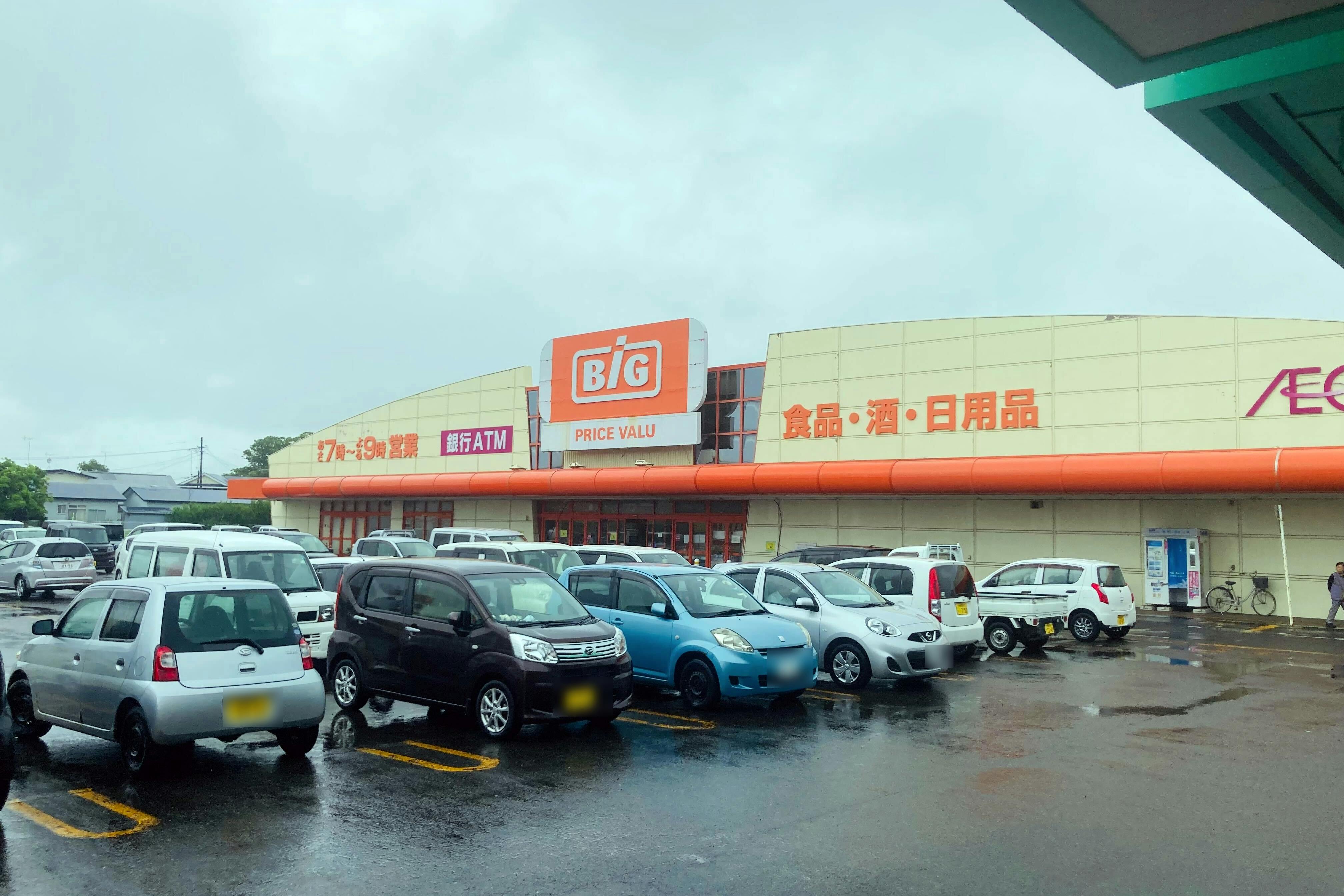 【ザ・ビッグ能代長崎店】各種プロモーションイベントに最適な店舗入口付近にあるイベントスペース