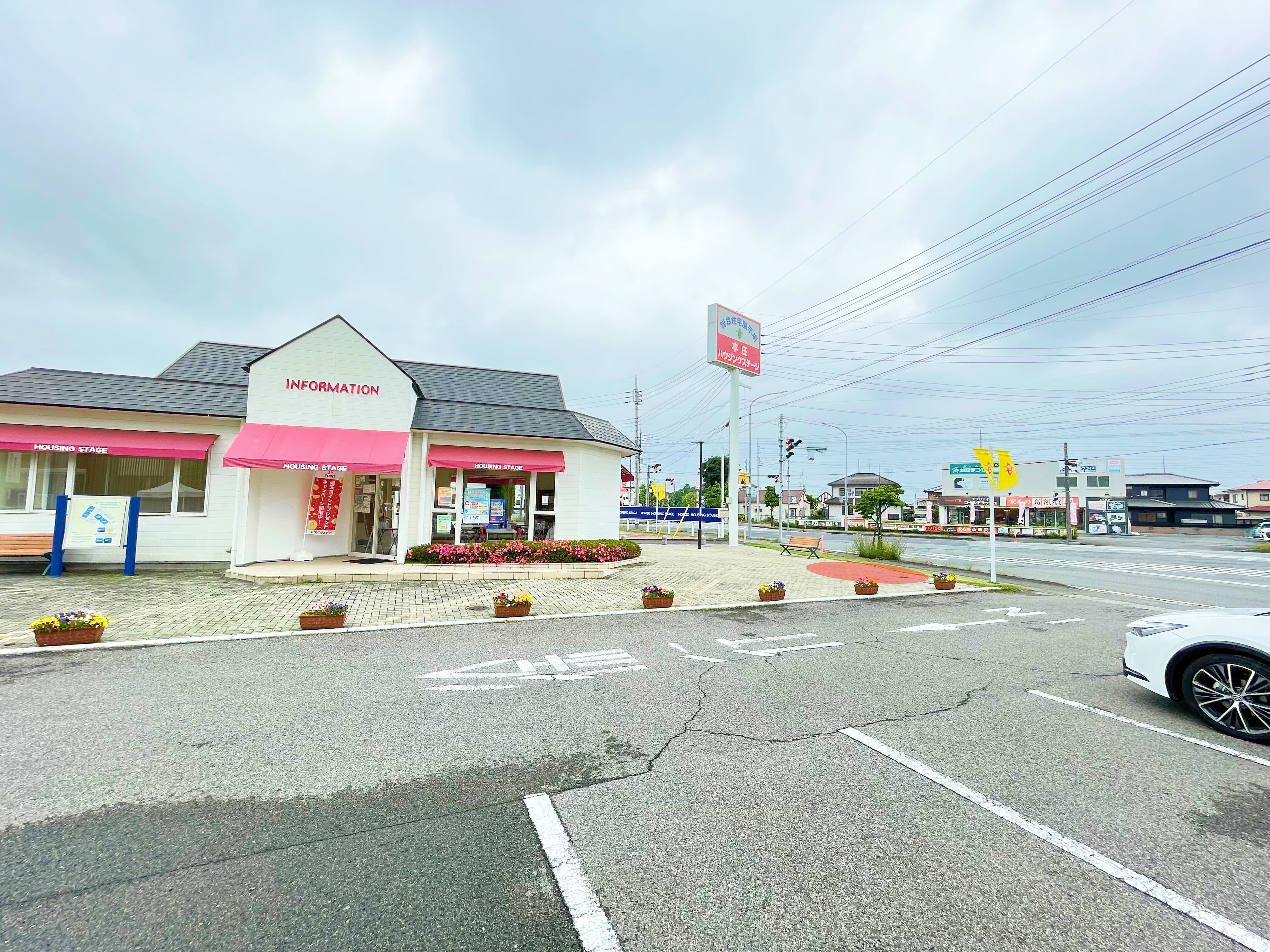 【本庄ハウジングステージ】キッチンカーでの出店に最適な大型住宅展示場内中央にある屋外スペースの画像6