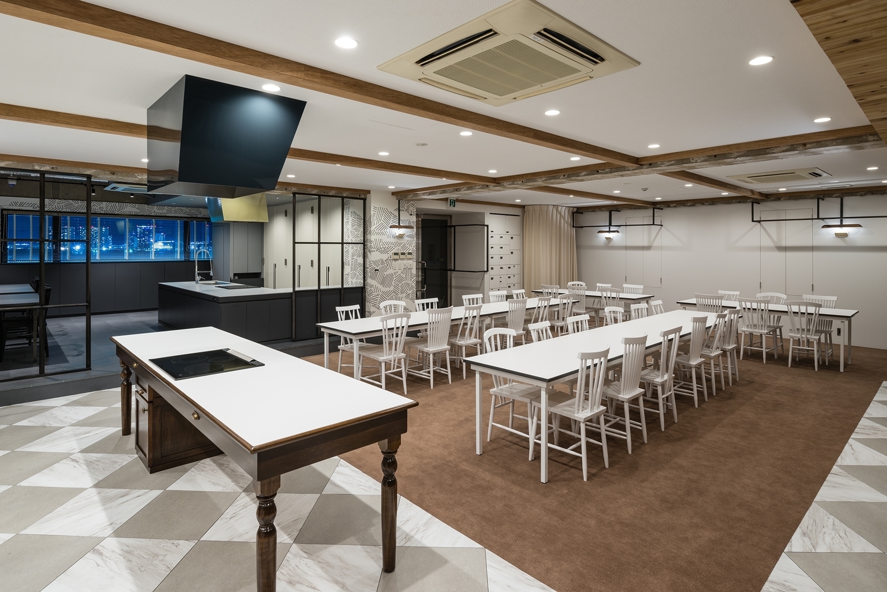 【東京ベイサイド】素敵な夜景と設備充実な本格的レンタルキッチンスペース