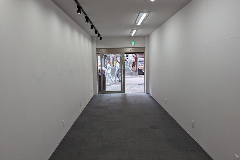 入口は自動ドアです