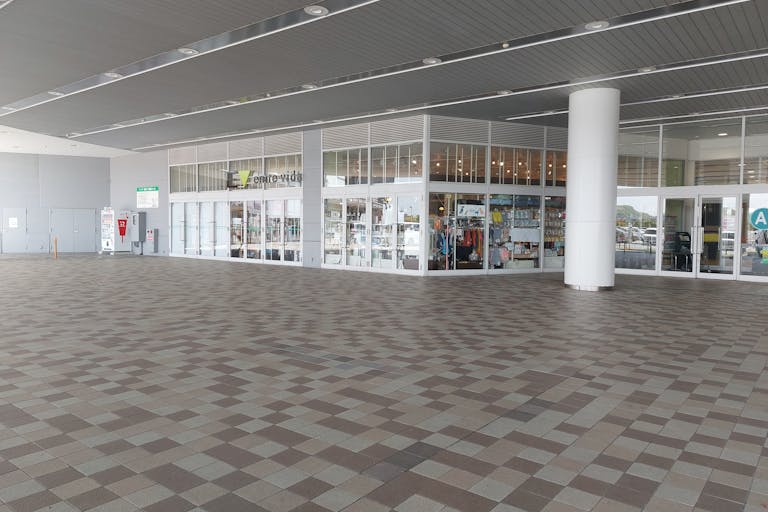 【イオンモール福岡】メインプラザ入口の画像1