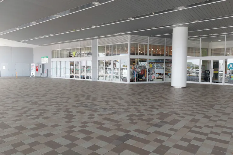 【イオンモール福岡】メインプラザ入口の画像1