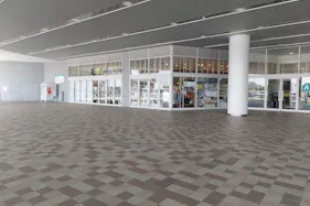 【イオンモール福岡】メインプラザ入口