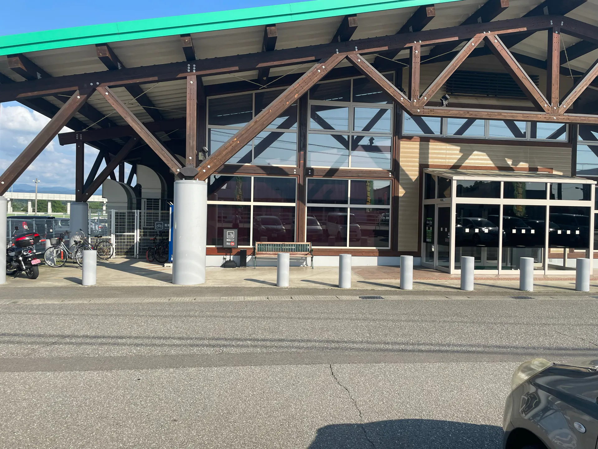 【ダイナム石川小松店】キッチンカーでの出店に最適なアミューズメント施設の駐車場イベントスペース