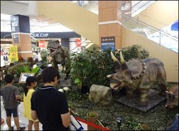 【イオンモール盛岡南/1Fセンターコート】各種プロモーションイベントや大型の物販イベントに最適な施設中央にある視認性抜群のイベントスペース