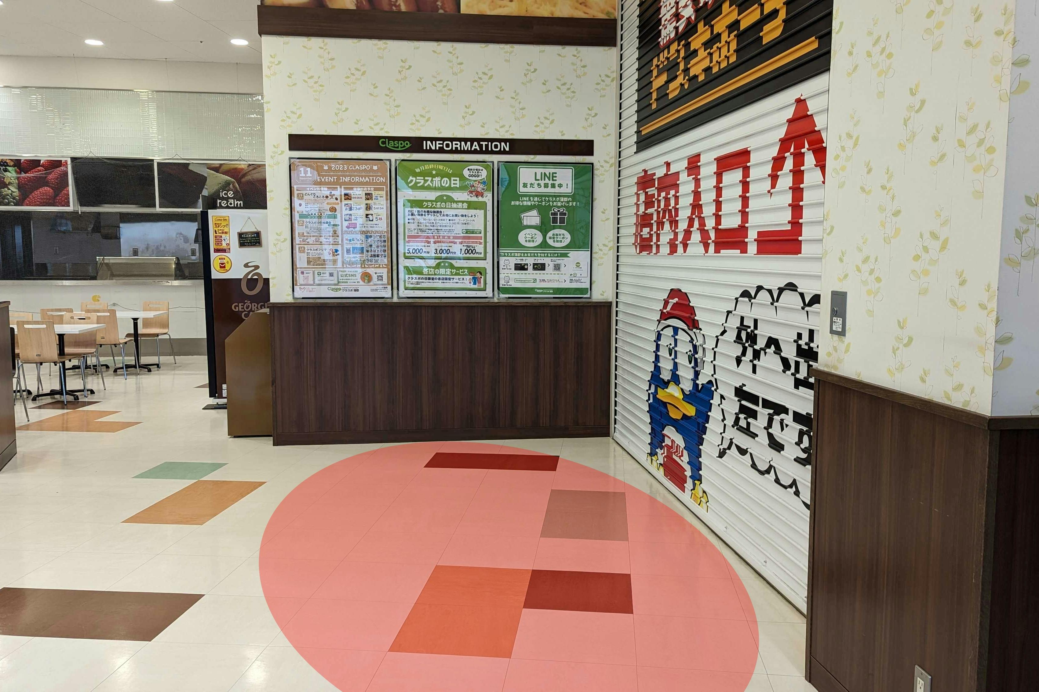 【クラスポ蒲郡】食物販イベントやポップアップ出店に最適な施設入口とフードコート間にある屋内スペース/フードコート①