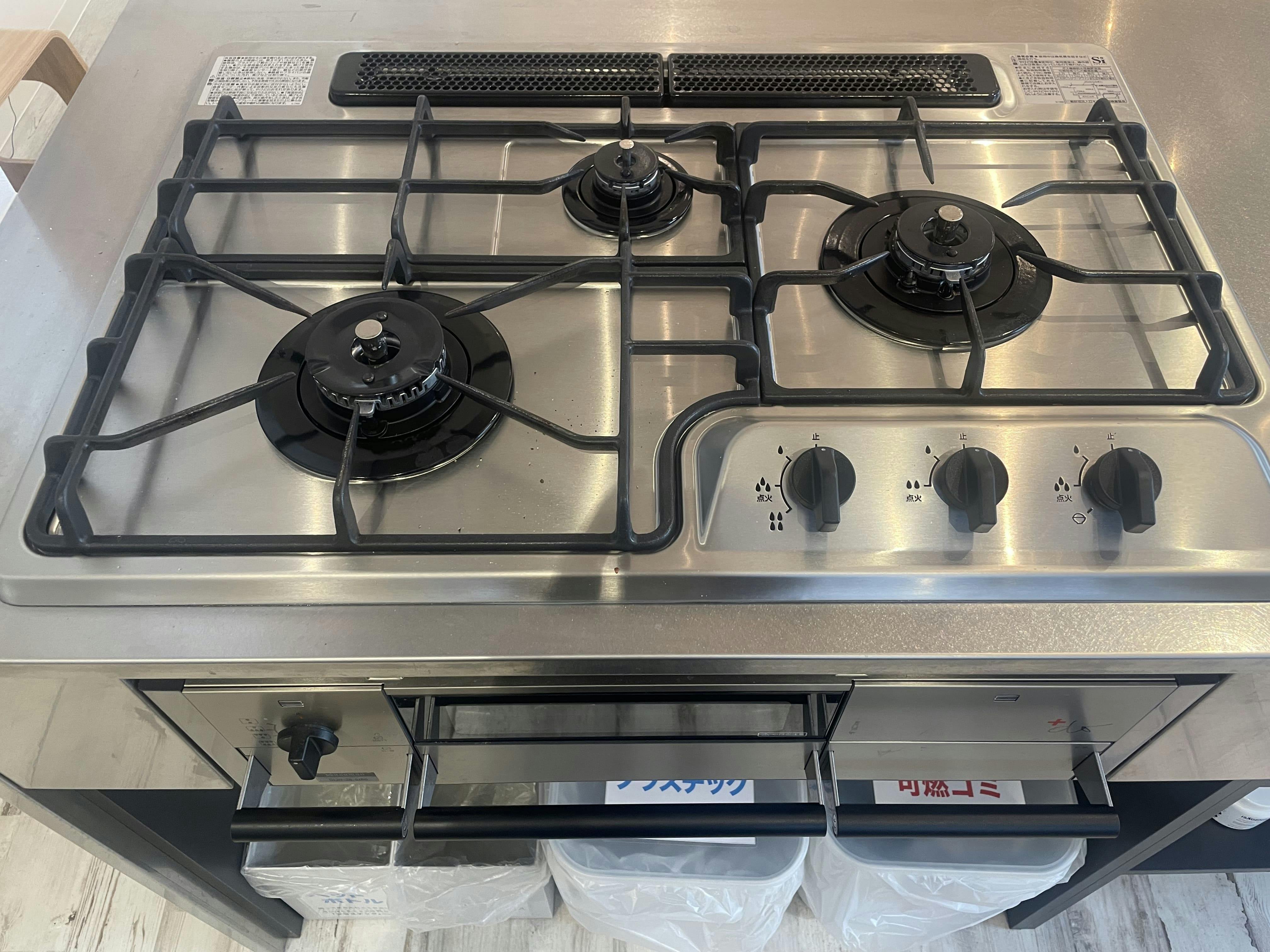 3口コンロとグリル