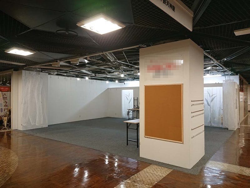 【天神駅1分】個展、グループ展等のアート展示や展示会、ポップアップストアに最適な新天町地下のレンタルギャラリースペース