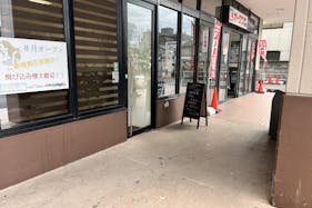 【オークワ橿原畝傍】販促プロモーションに最適なクリーニング店付近にある催事スペース