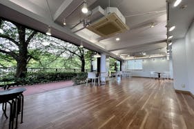 【中目黒駅8分】目黒川沿い、桜が目の前に広がる開放的なレンタルスペース