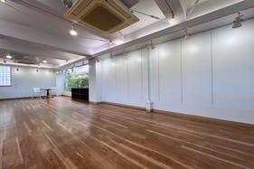 【中目黒駅8分】目黒川沿い、桜が目の前に広がる開放的なレンタルスペース