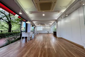 【中目黒駅8分】目黒川沿い、桜が目の前に広がる開放的なレンタルスペース