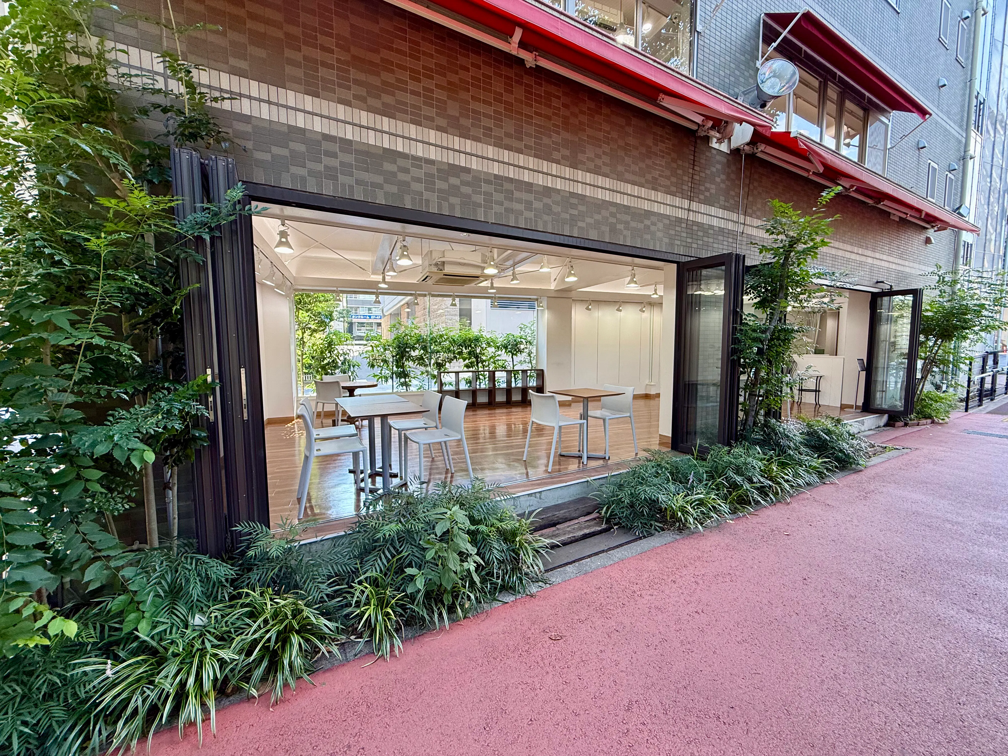 【レンタルスペースさくら目黒川沿い｜中目黒駅8分】桜が目の前に広がる開放的なレンタルスペース