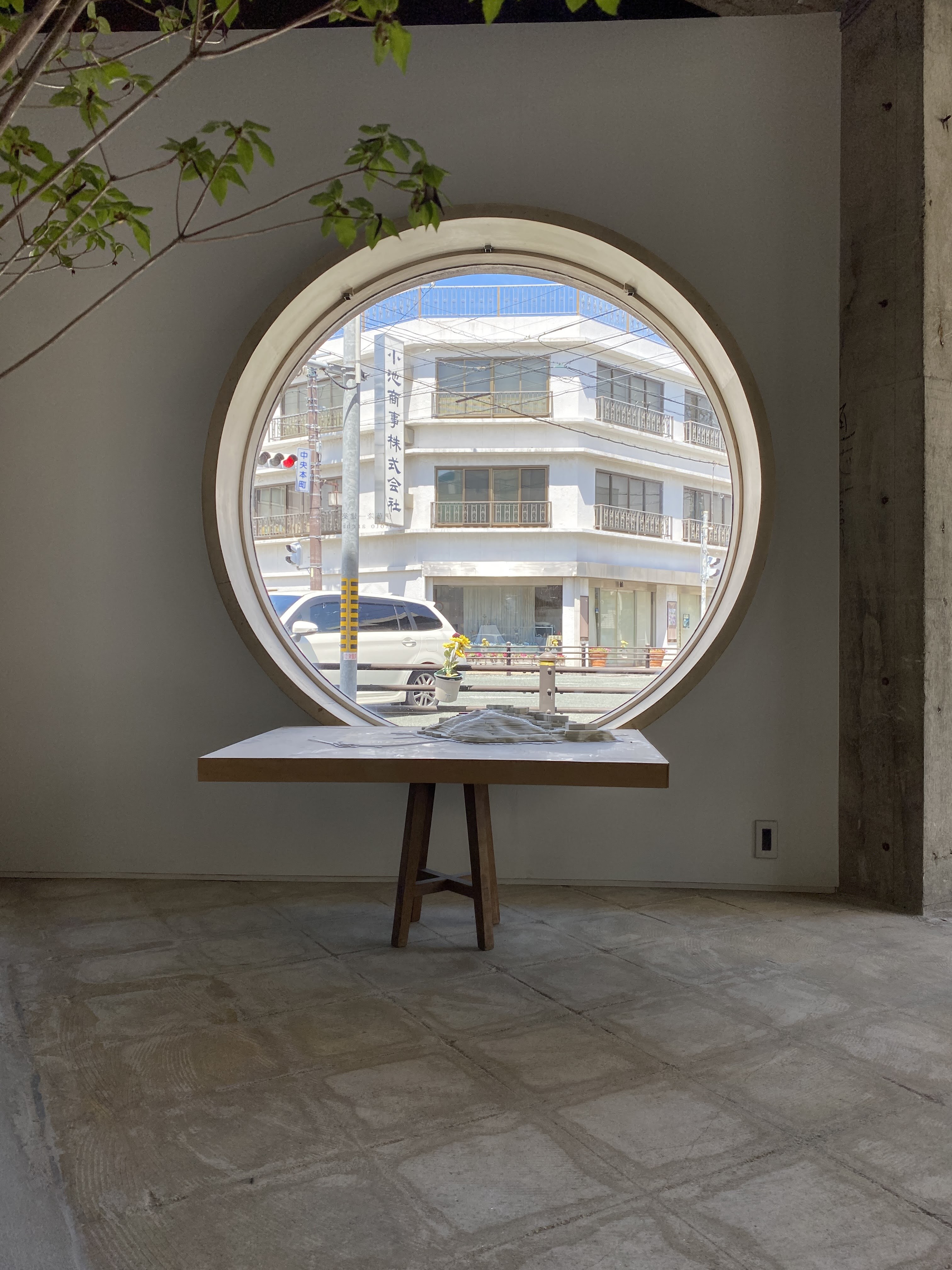 【蒲郡駅9分】展示会やギャラリーに最適なコンクリートあらわしのお洒落なギャラリースペースの画像6