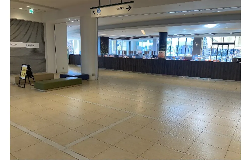 【ららぽーと横浜】2階 ノースカーブモール