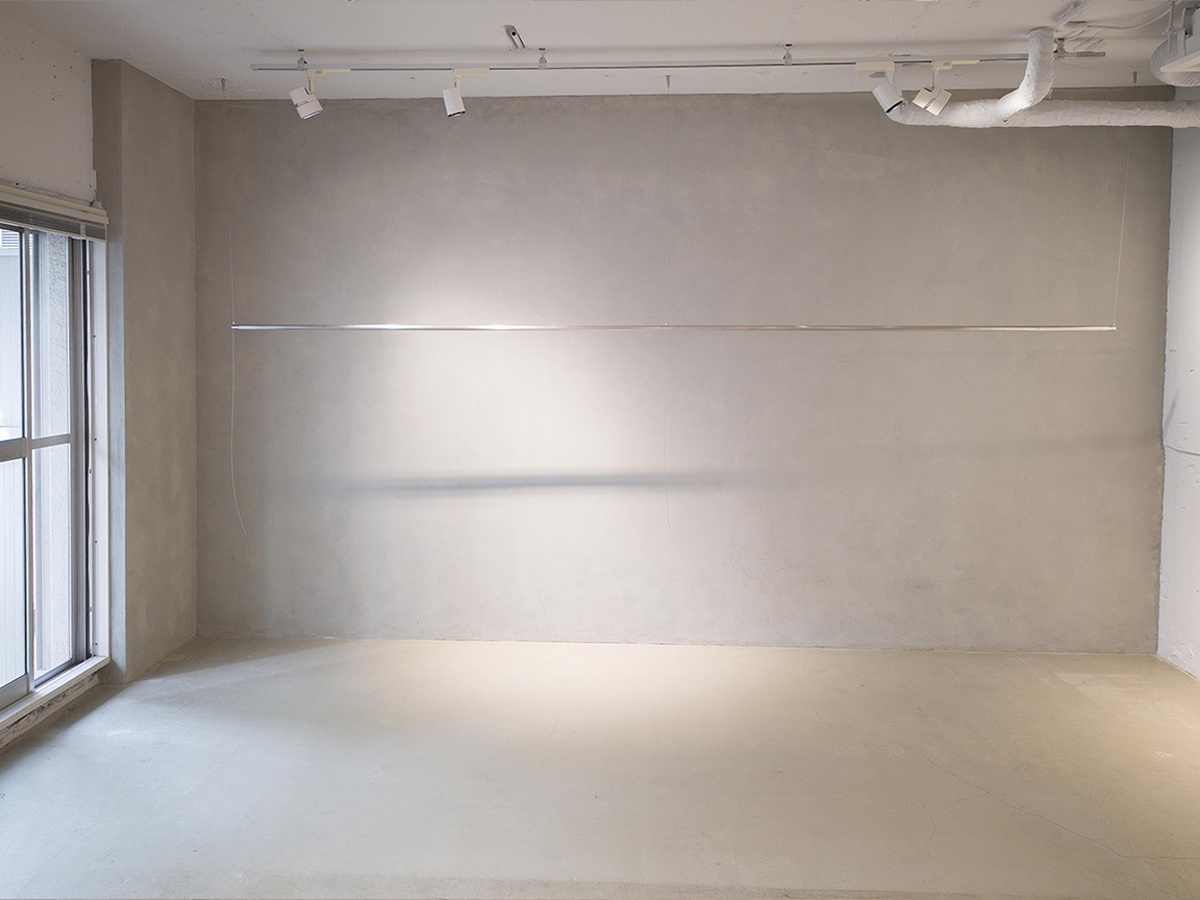 【代官山駅1分】アパレル等の展示会や販売会に適した白壁×モルタル×無垢床で温かみとクールさを兼ね備えた都会的なレンタルスペース